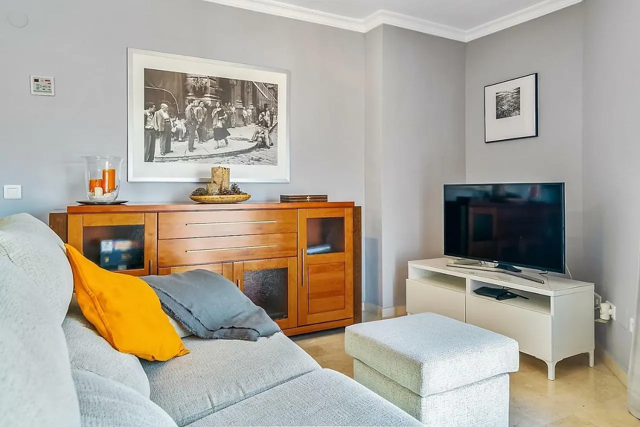 Renthas Capuchinos Apartment Malaga